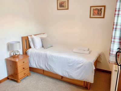 Delphy Cottage Single bed Thumbnail